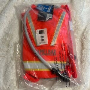 ๐NWT Camelbak hydration backpack. Orange with reflective straps..